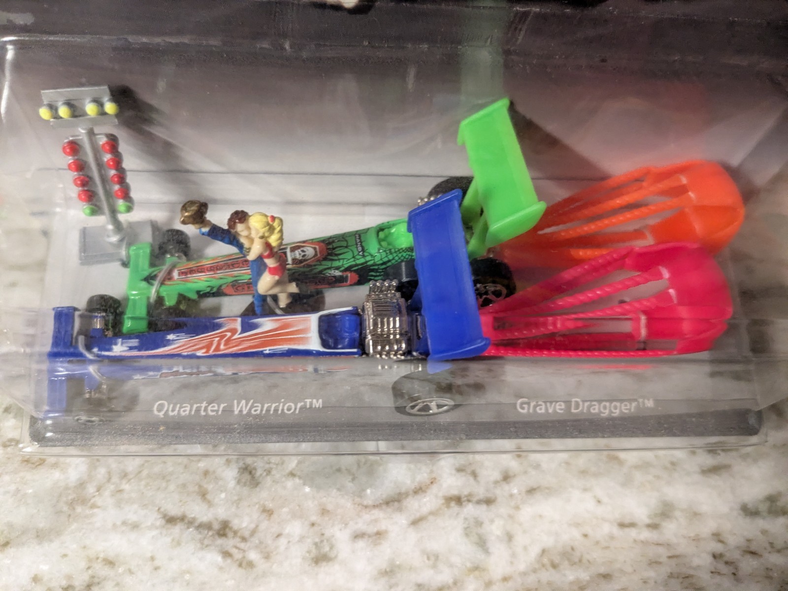 HOT WHEELS ACTION PACK DRAG RACING 1/64 NEW