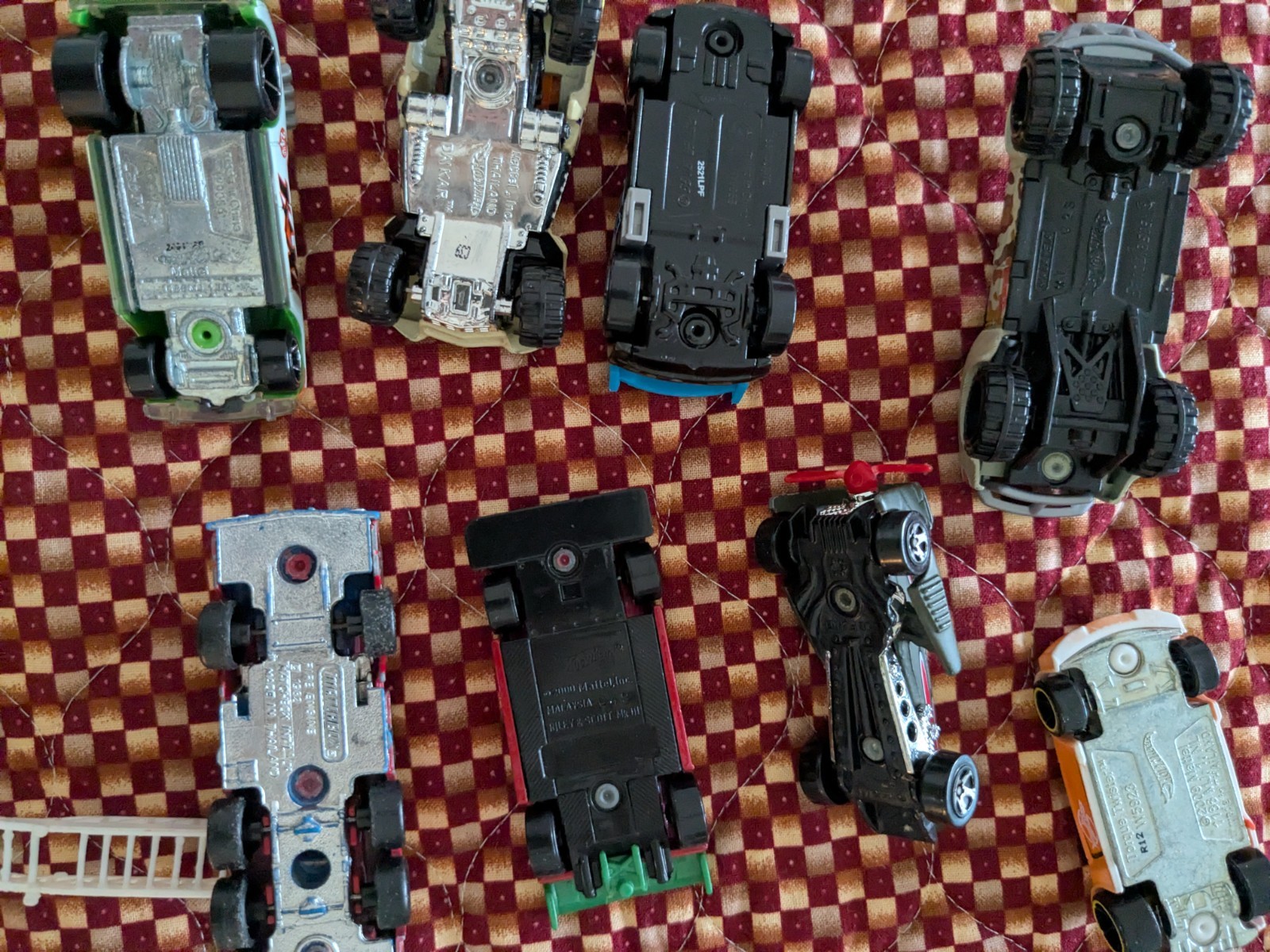 Lot of 18 Die Cast Various Model Cars, Trucks, Vans, Helicopter, Race Car +++