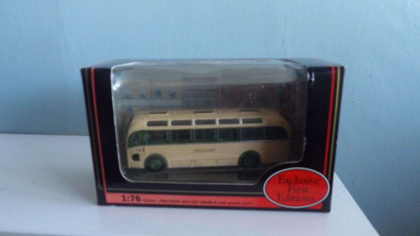 GILBOW E.F.E 16206 LINCOLNSHIRE ROAD CAR CO BRISTOL MW ECW COACH BOXED.