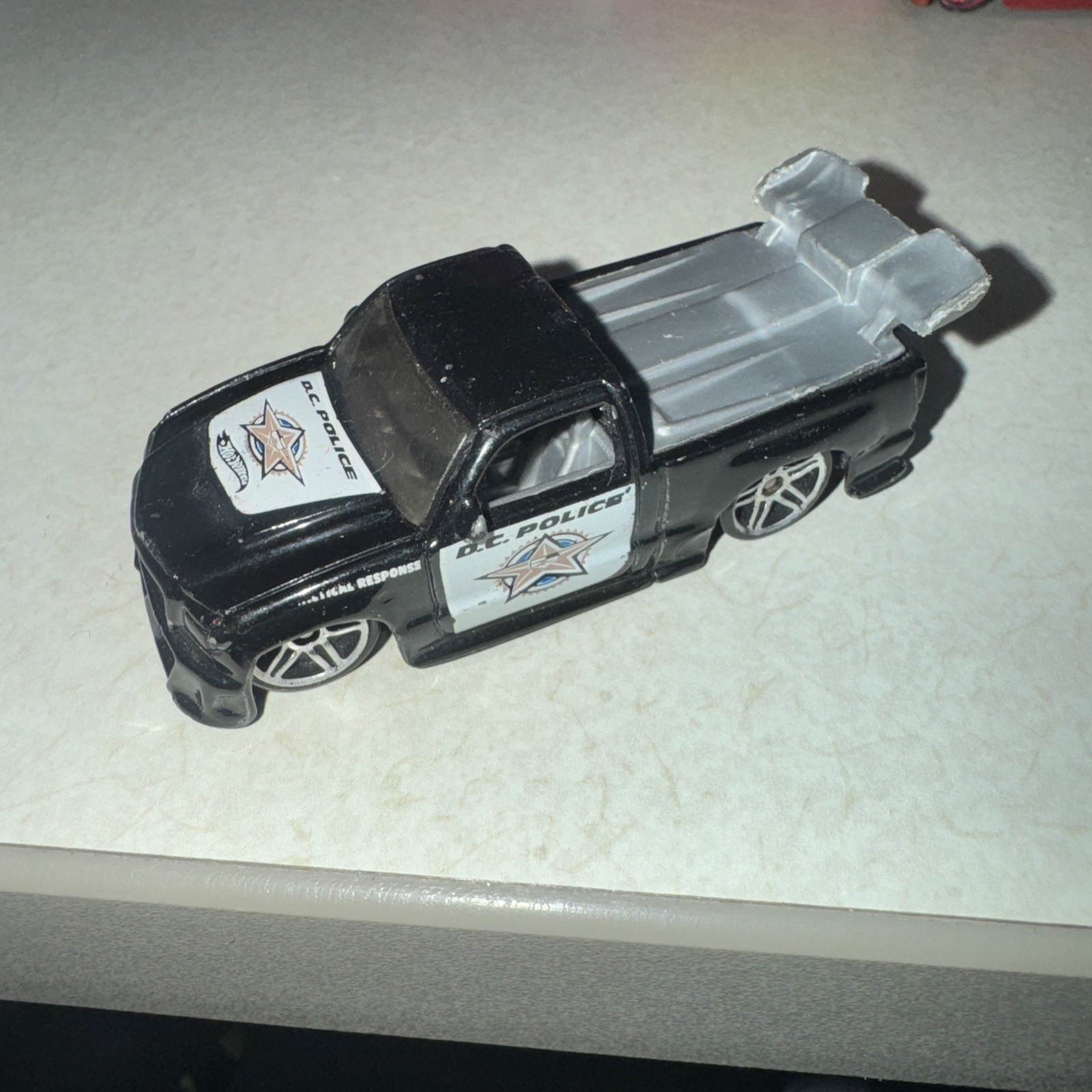 2002 Hot Wheels Deluxe Auto Chase Super Tuned D.C. Police$