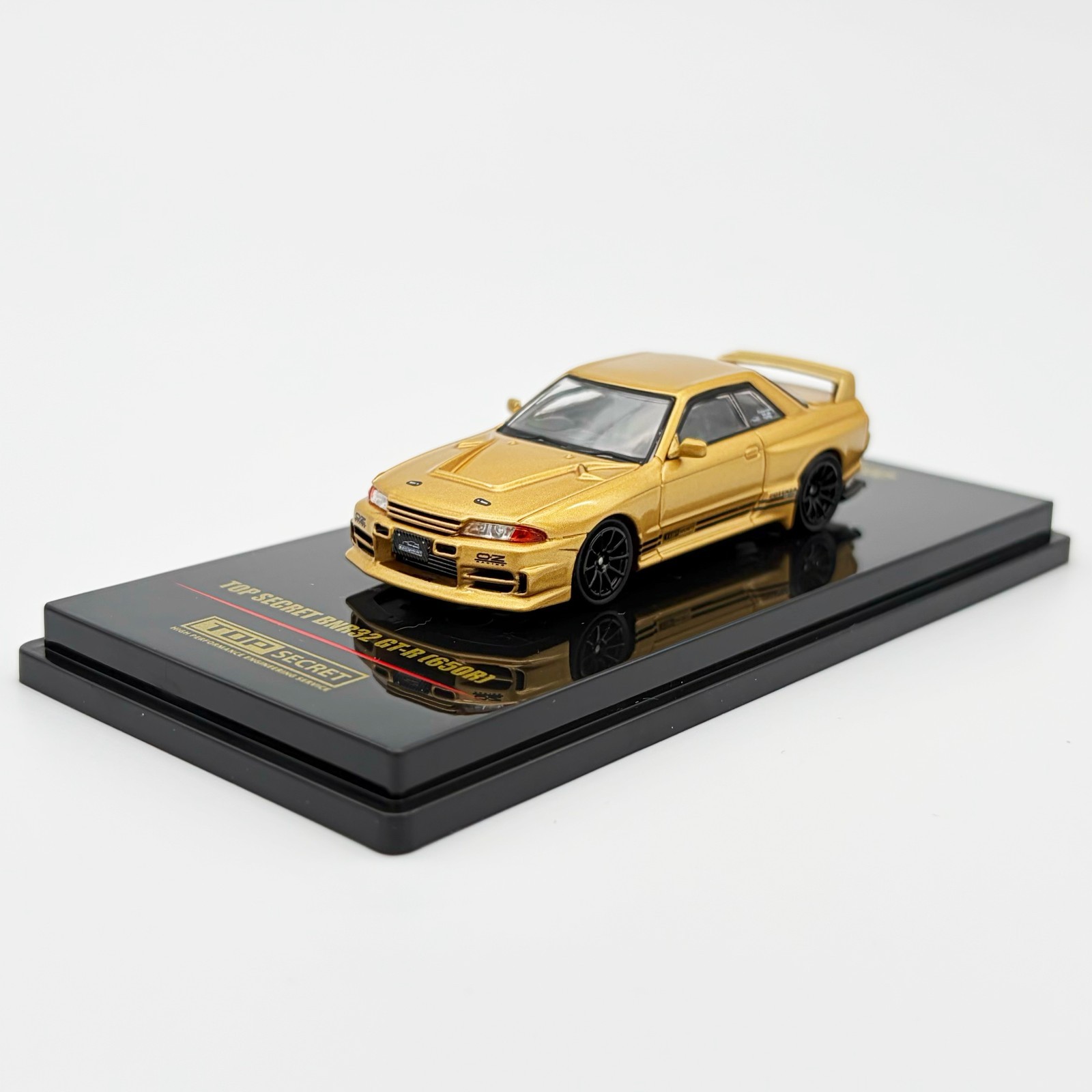 INNO64 1:64 Top Secret Nissan GT-R BNR32 (650R) Gold