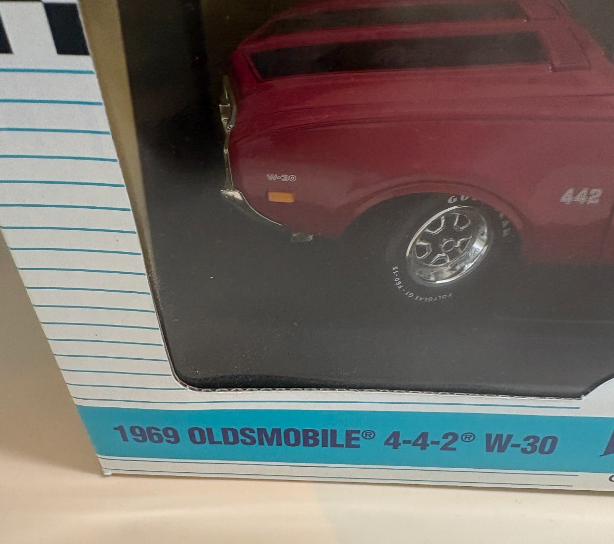 1969 Oldsmobile 442 W-30 1/18 ERTL American Muscle Peach State Club Car DS20