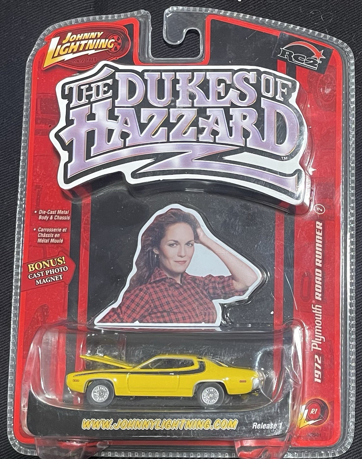 NEW 1972 Plymouth Road Runner 2006 Johnny Lightning The Dukes of Hazzard R1 1 64