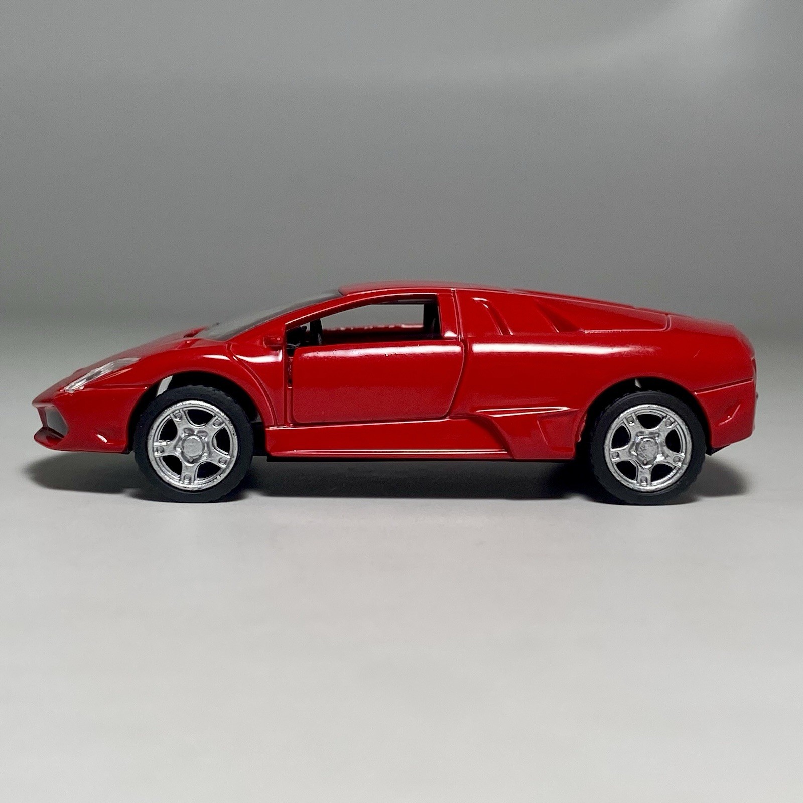 Y.T.G.F. YTGF #9975-4 Lamborghini Murcielago 1:64 Diecast Diorama Model Car Red