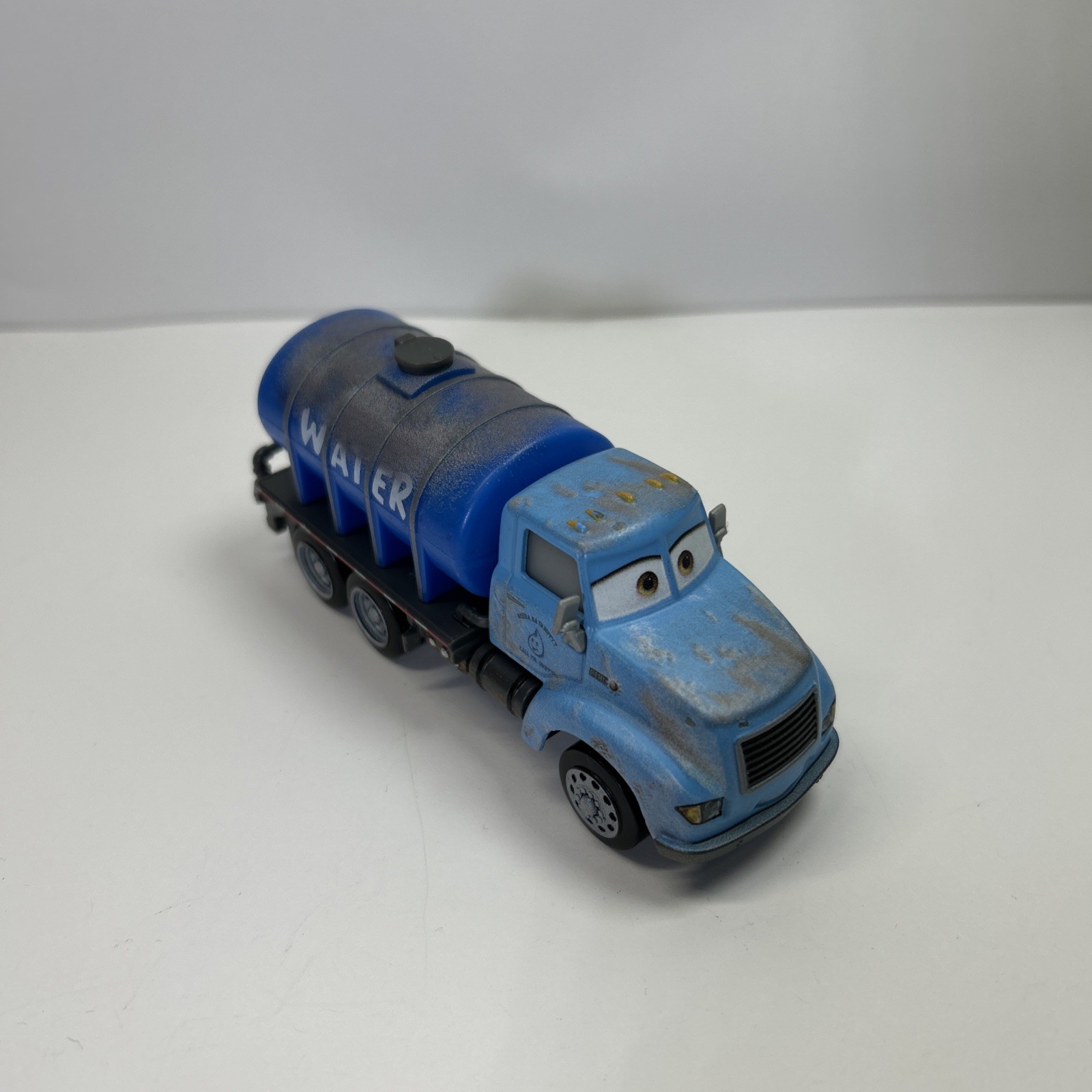 Disney Pixar Cars Deluxe Mr Drippy Water Tanker Truck Diecast DVB23 RARE!