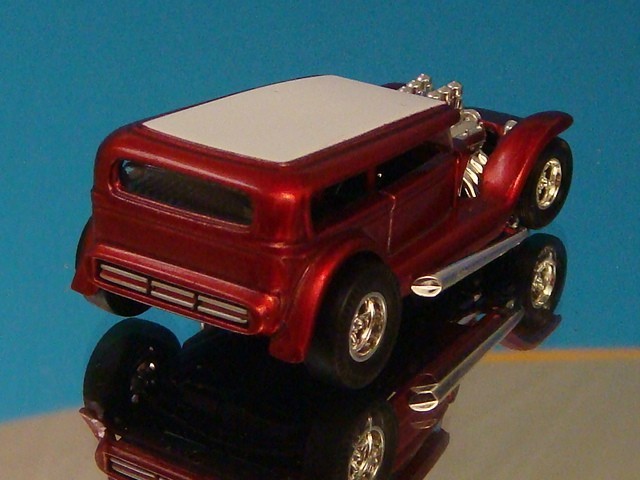 Darryl Starbird’s 1962 Li’l Coffin Flathead V8 Show Rod 1/64 Scale Ltd Edition L