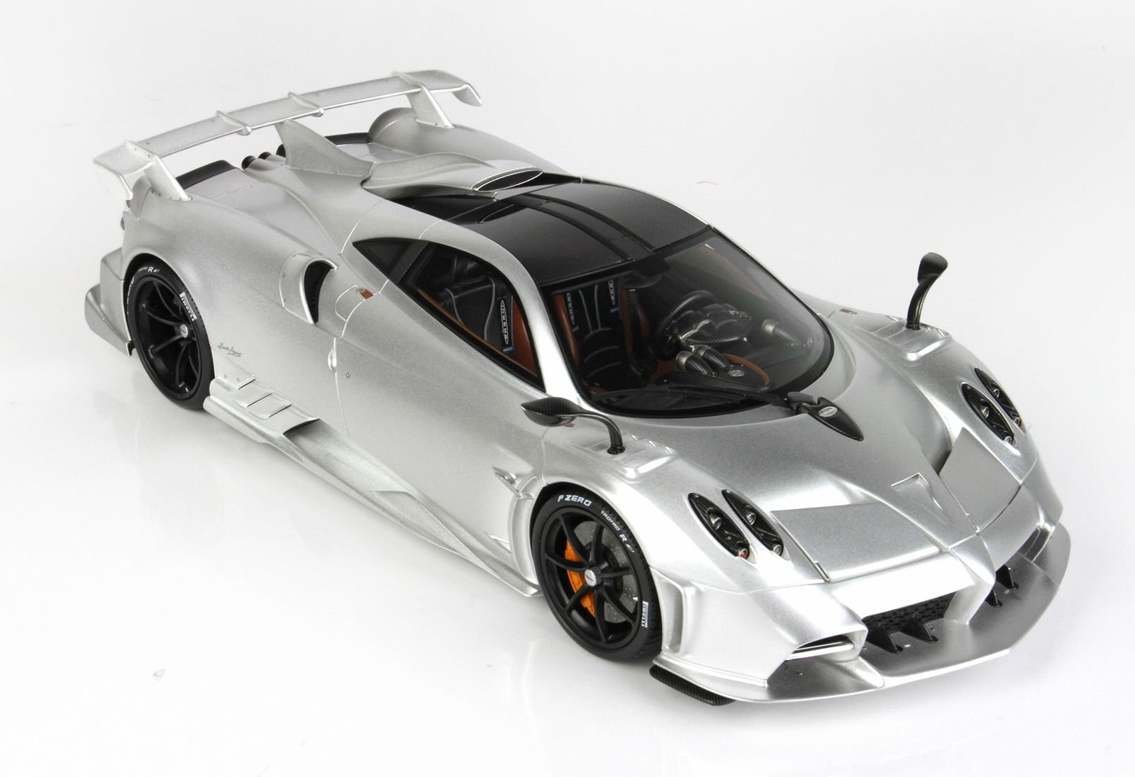 Pagani Imola Matt Silver with Display Case in 1:18 scale by BBR