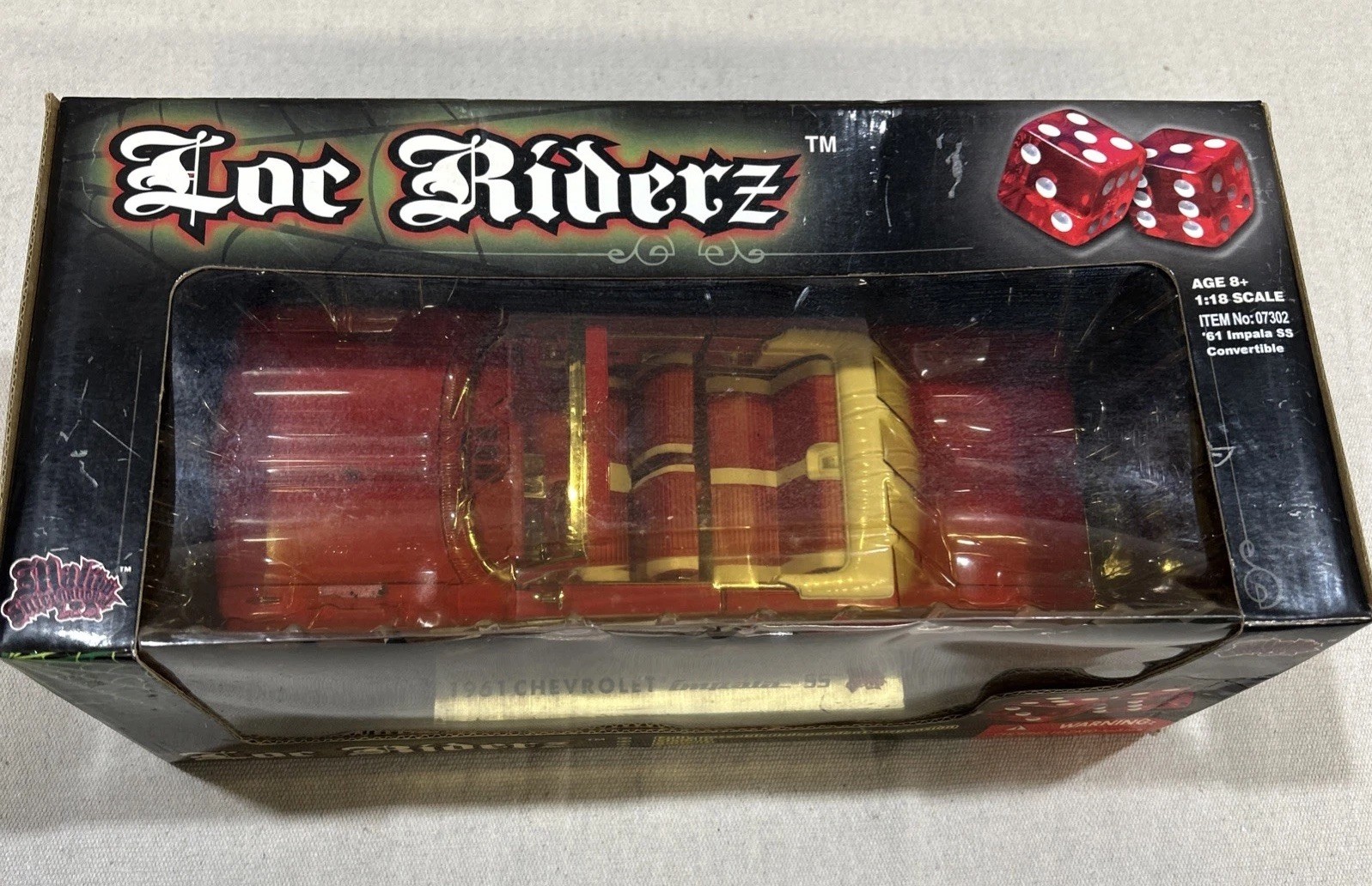 1:18 Malibu International Loc Riderz ’61 Chevy Impala SS Convertible Lowrider