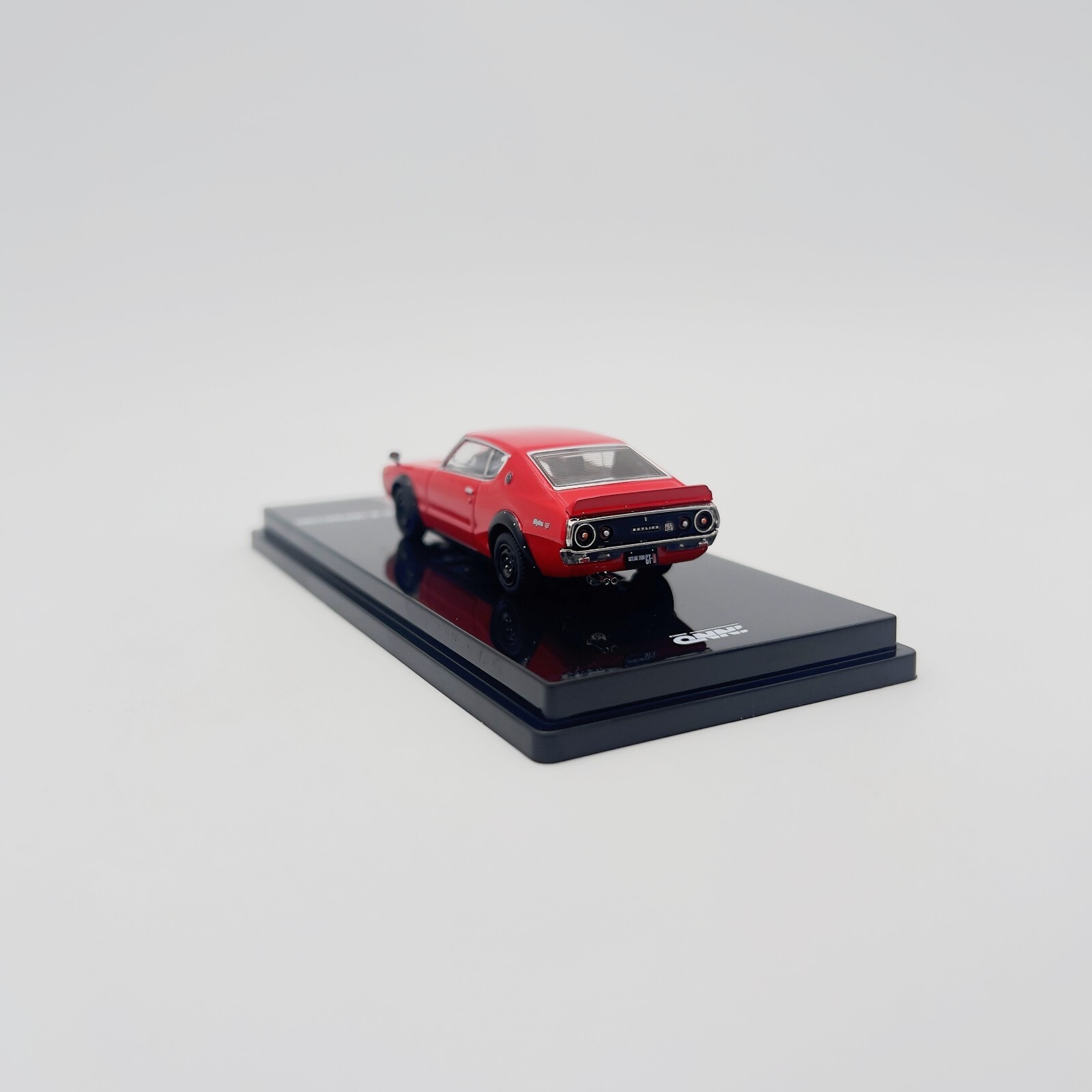 INNO64 1:64 Nissan 2000 GT-R KPGC110 Red