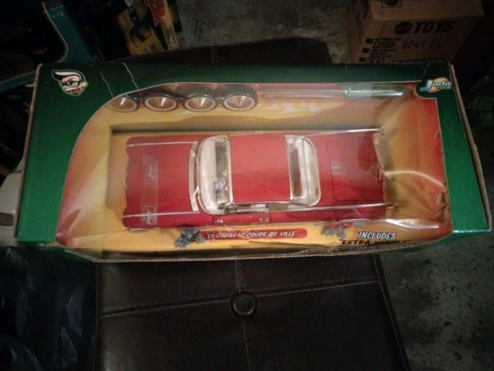 JADA ROAD RATS 1:24 (Customized) “1959 CADILLAC COUPE DE VILLE” RARE! Hood Rats