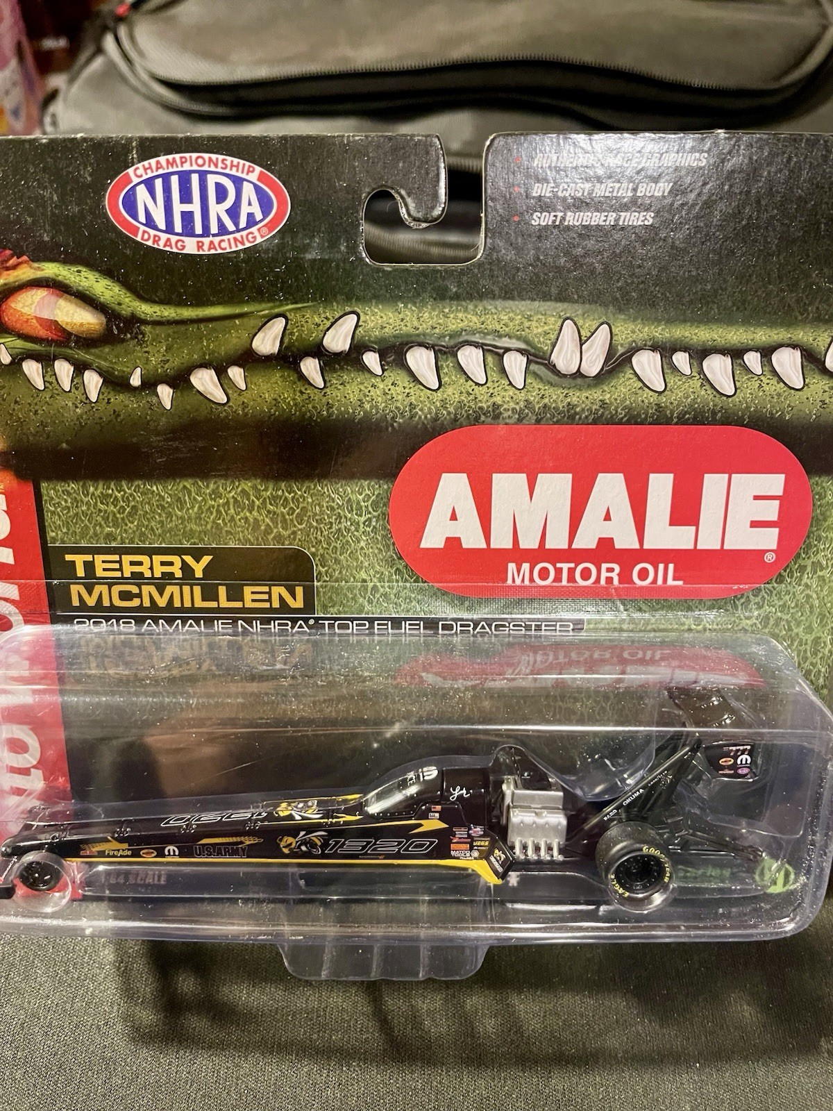 LEAH PRITCHETT 2018 ANGRY BEE 1320 T/F DRAGSTER 1/64 ERROR AUTO WORLD NHRA