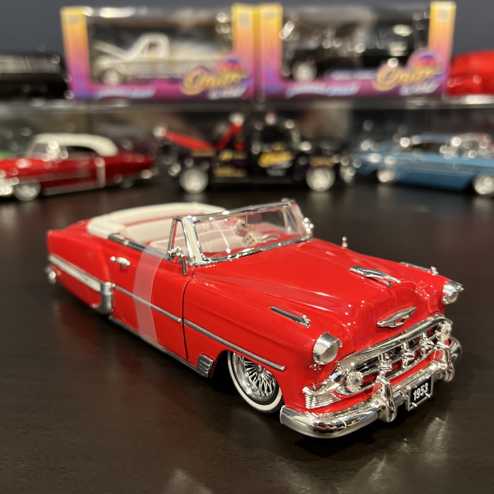 MINT 2001 Jada Street Low 1953 Chevy Bel Air Red 1/24 Lowrider Convertible Car