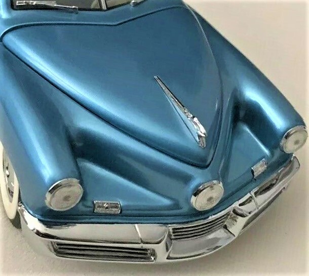 Tucker Built Vintage Classic Dream Concept 1:24 Promo Car Carousel TURQ Model
