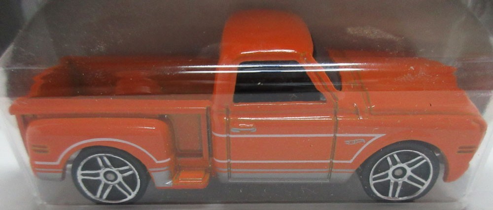 Hot Wheels 2018 100 Years of Chevy Trucks Complete 8 Car SET
