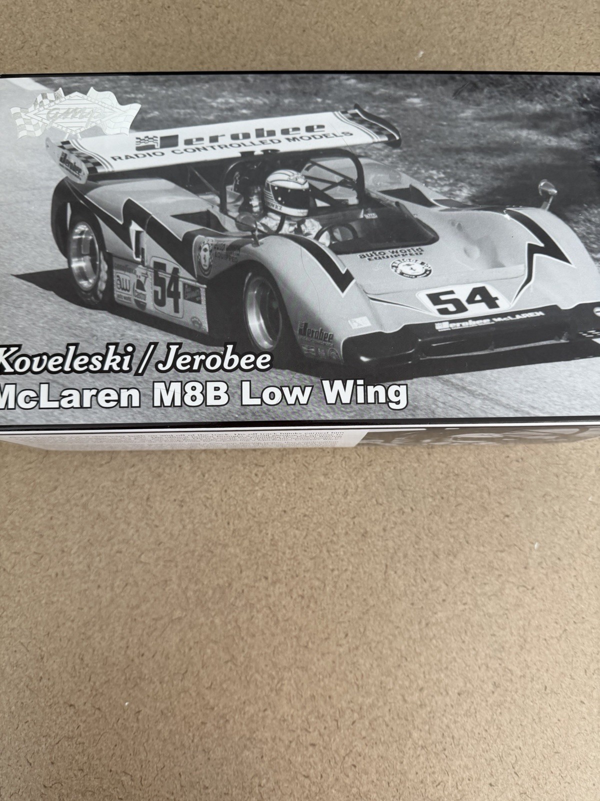 1 18 GMP 1969 McLaren M 8 B Race Car #1 High Wing Can Am