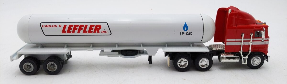 Winross & Other Assorted 1:64 Tractor-Trailer Semi Diecast LN