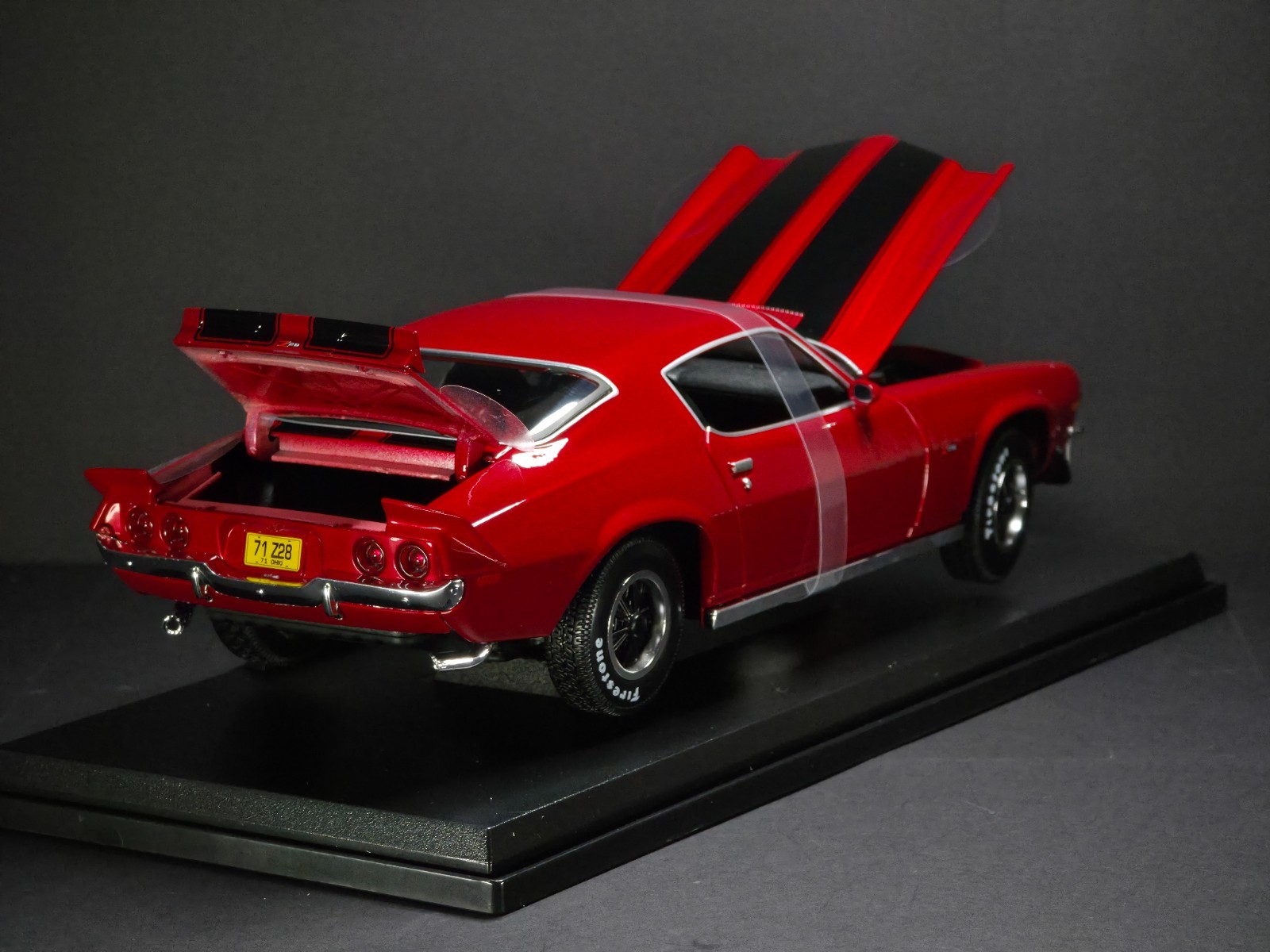 1971 Chevrolet Camaro 1:18 Maisto Exclusive Style Special Edition – Red