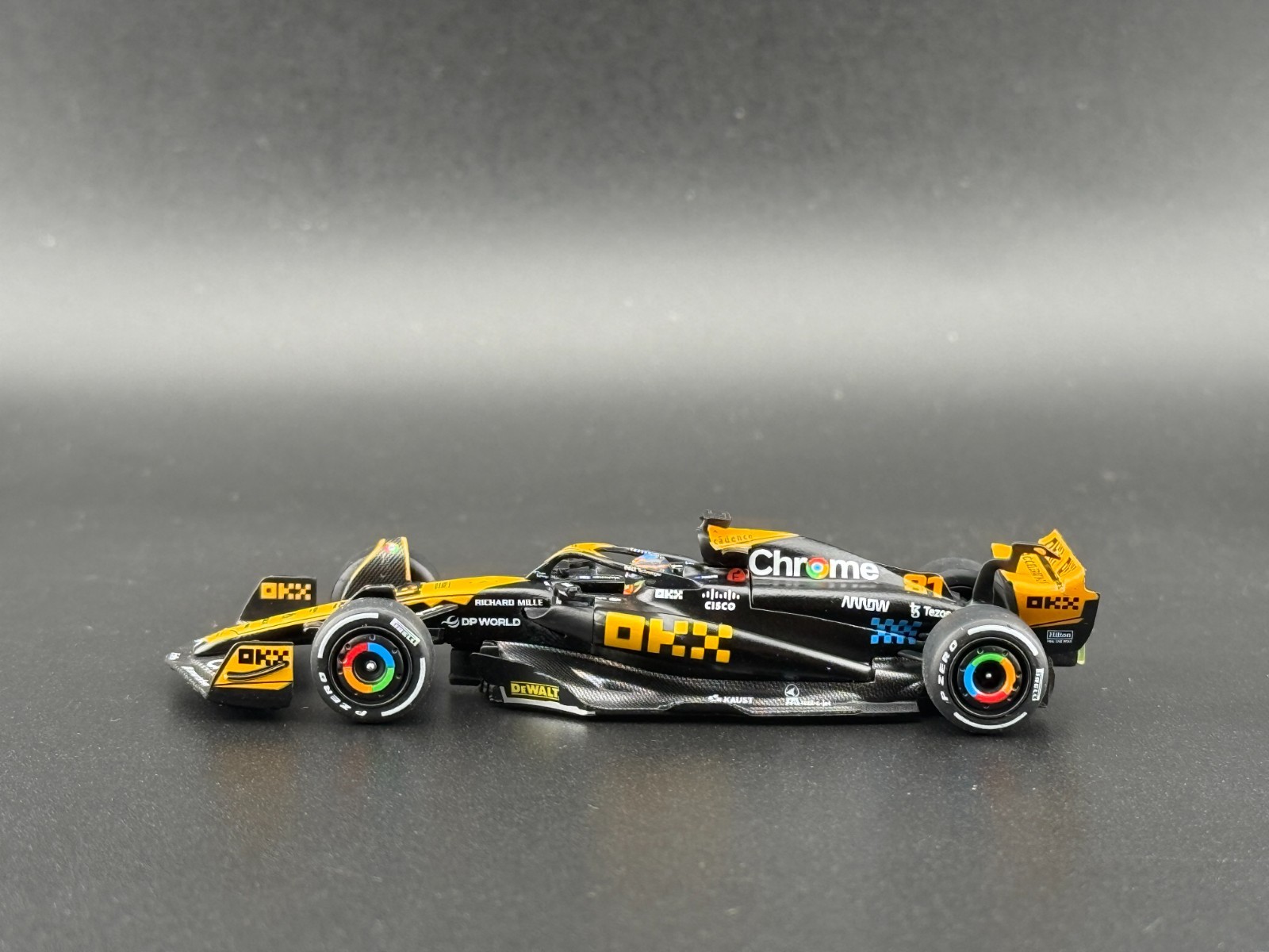 Mini GT McLaren MCL60 #81 Oscar Piastri 2023 F1 Japan GP 3rd Place #768 1/64
