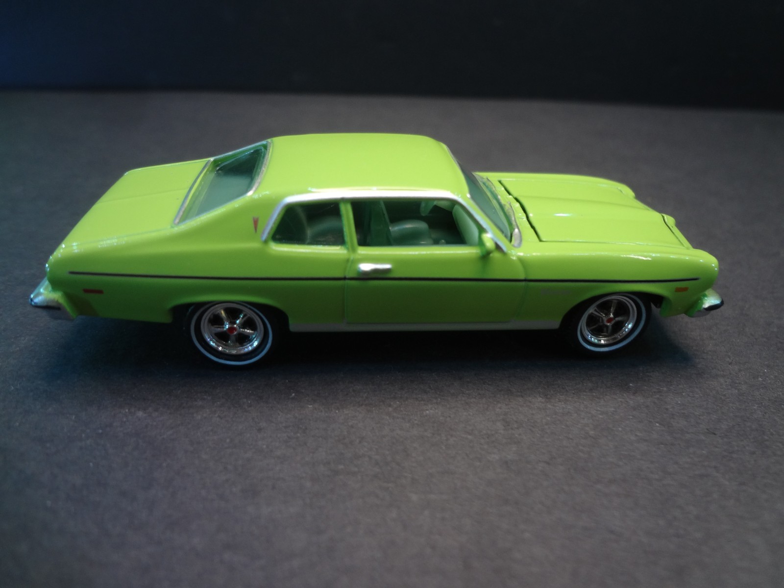 Johnny Lightning 1974 Pontiac Ventura green & bronze bundle – Loose 1:64