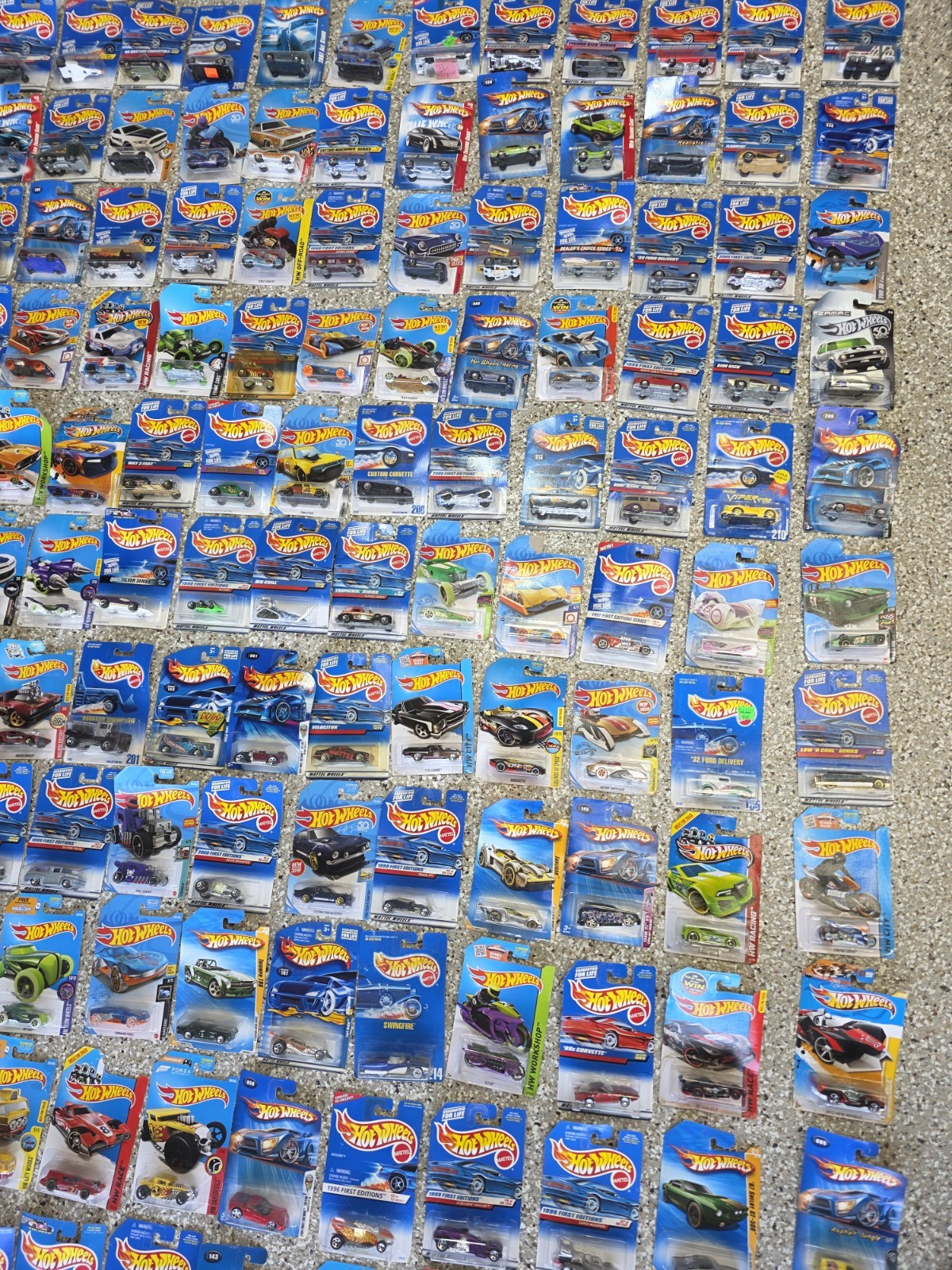 380 Hot Wheels Diecast Car Lot Mixed Collection 1990s 2000s 2010s 2020s Cars