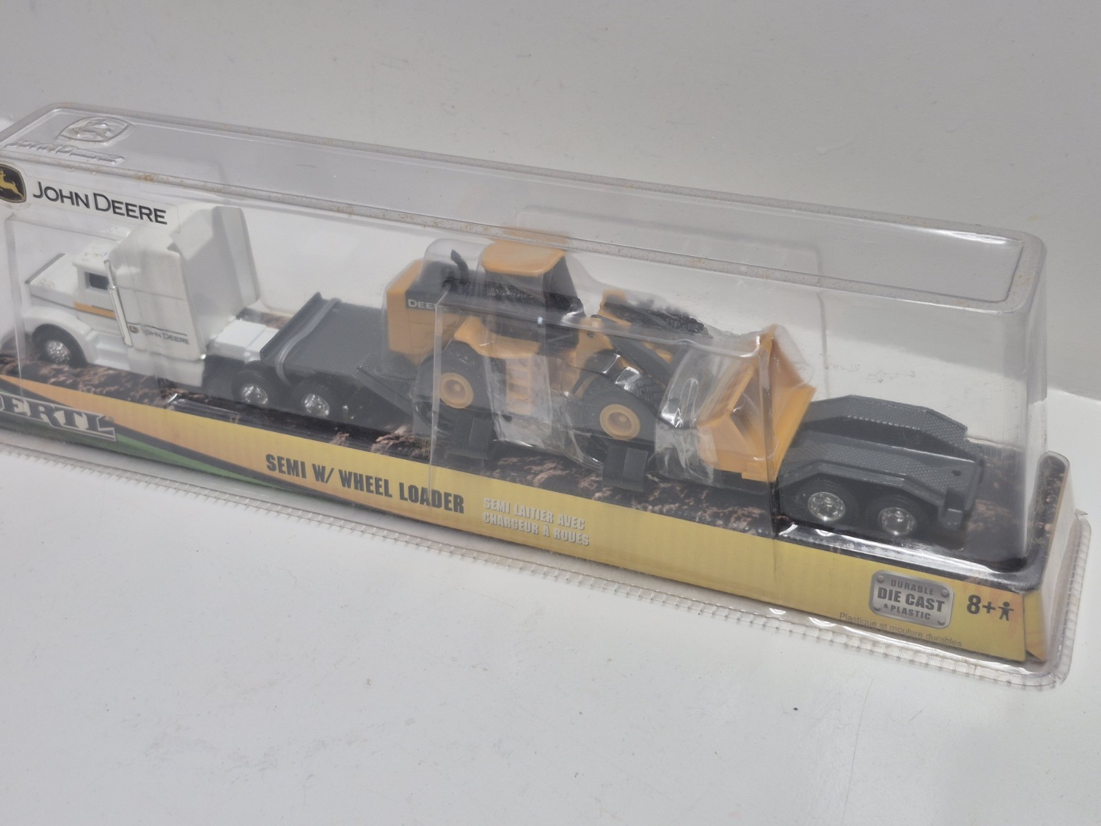 ERTL John Deere Semi w/ Wheel Loader Die Cast 37382 NOS Sealed Package