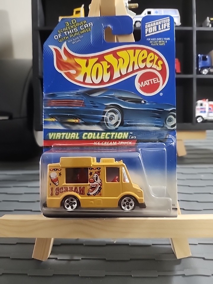 HOT WHEELS VIRTUAL COLLECTION ICE CREAM TRUCK/TONY HAWK/AMBULANCE VAN STREET ART