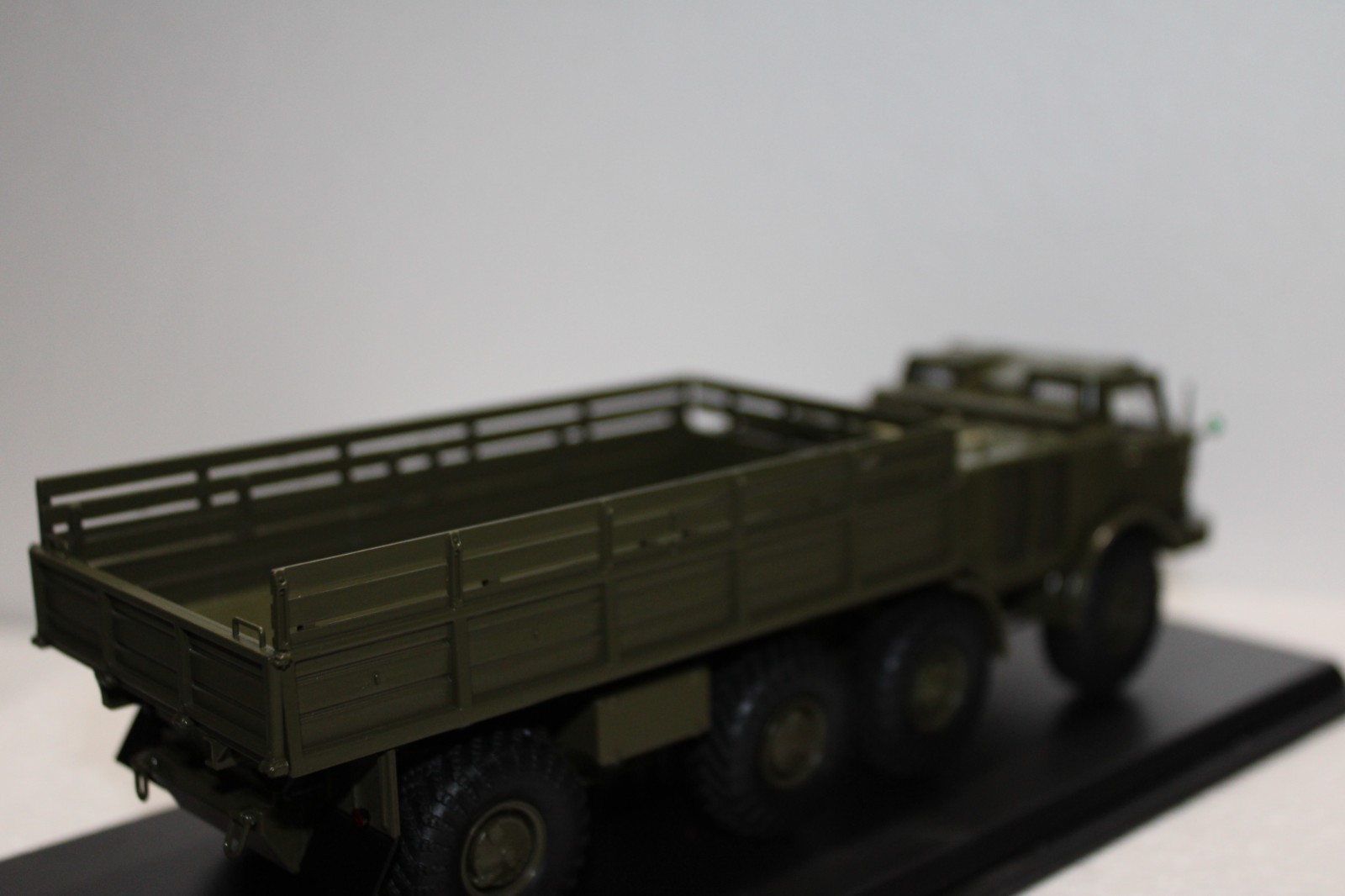 1/43 SSM 5003 Start Scale Models ZIL-135LM General Purpose 8×8 Cargo Truck