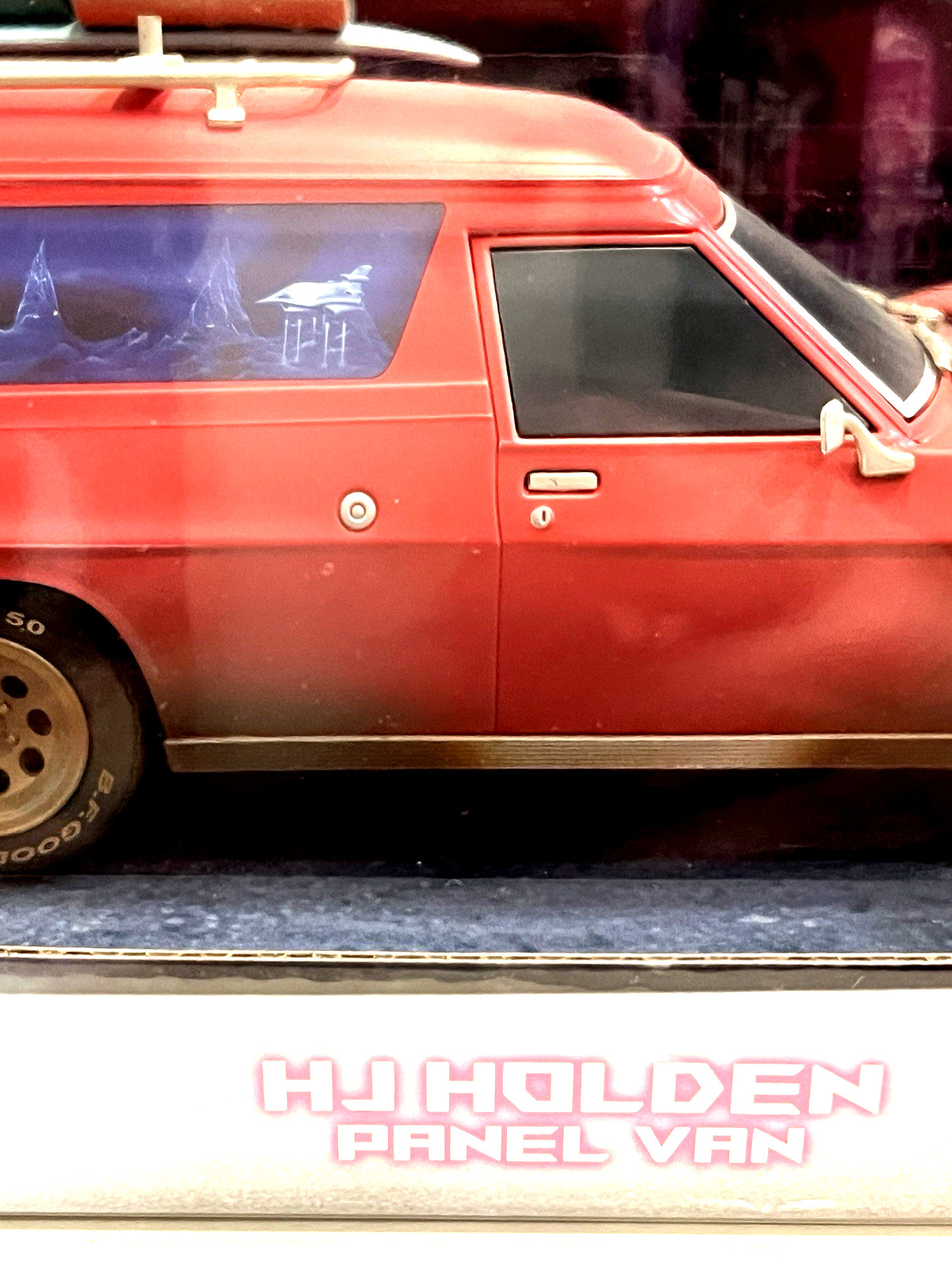 DDA 1/24 Mad Max HJ Holden Panel Van Dirty Opening Bonnet New