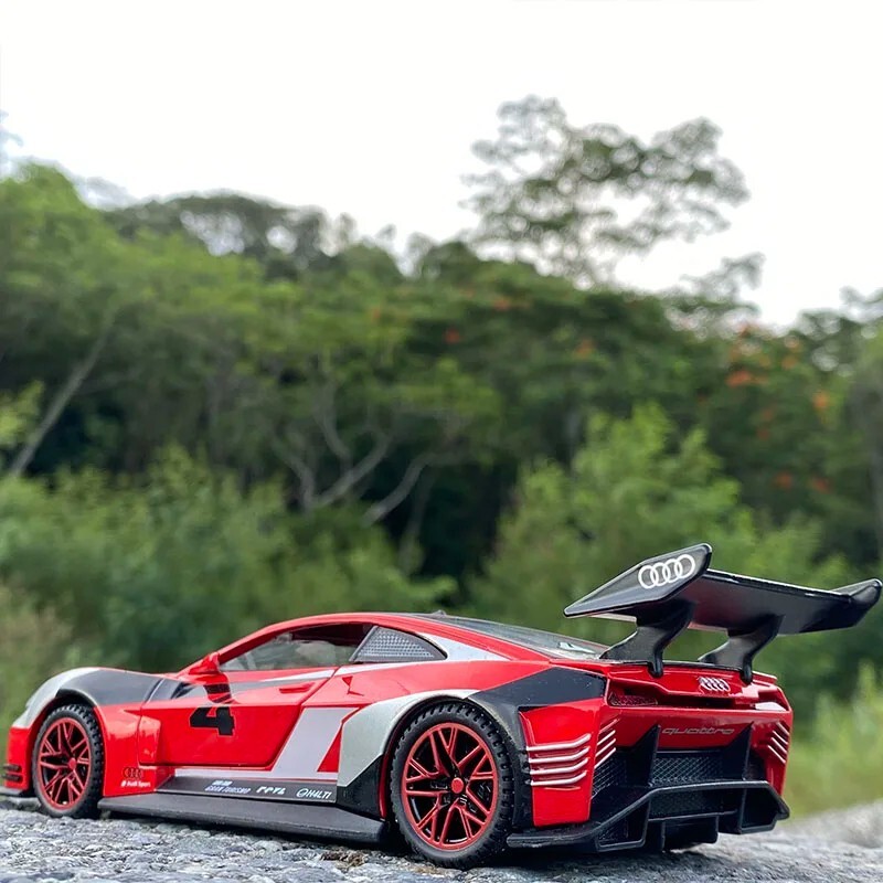 1:32 Audi GT Alloy Sports Racing Car Model Diecast & Toy Vehicle Metal Car Model