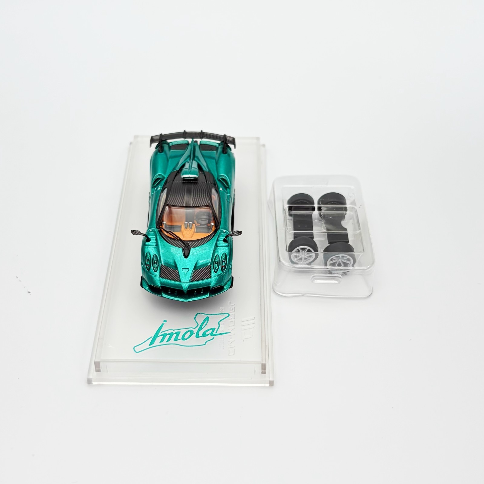 CM-Model 1:64 Pagani Imola – Metallic Emerald Green