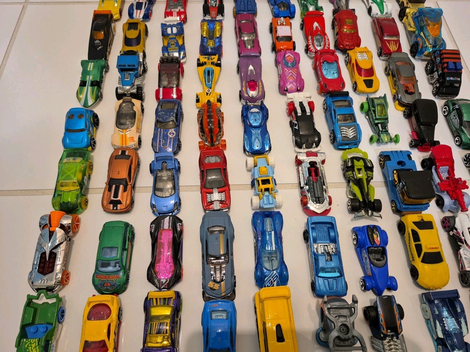 Lot of 100 Hot Wheels Cars: Loose, Variety of Years, Fantasy Castings #3