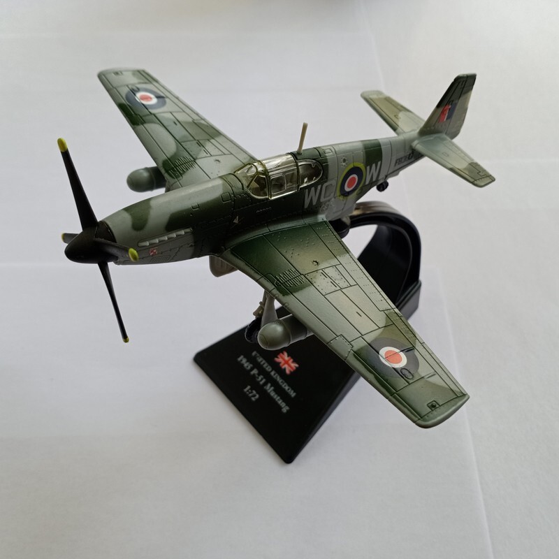 1:72 Alloy Diecast Military Model United Kingdom P-51 Mustang Fighter Aircraft