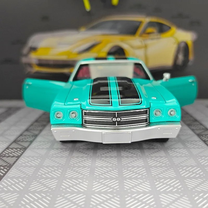 1:24 Chevrolet Chevelle SS 454 1970 Diecast Muscle Sport Car Model Kids Toy Gift