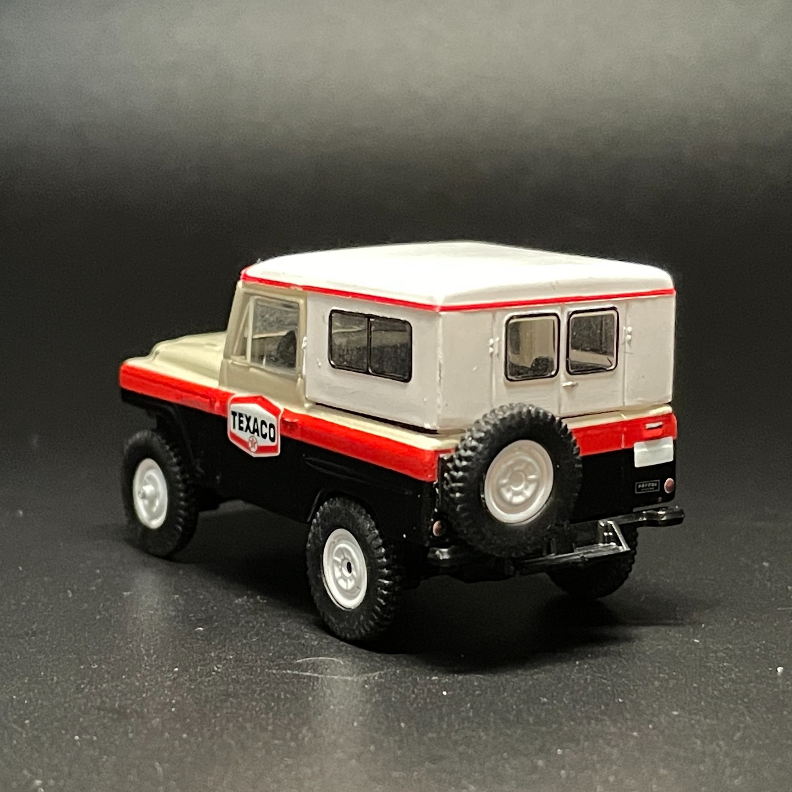 1967 Nissan Patrol Texaco SUV 1/64 Premium Diecast w/ RR’s & Removable Top