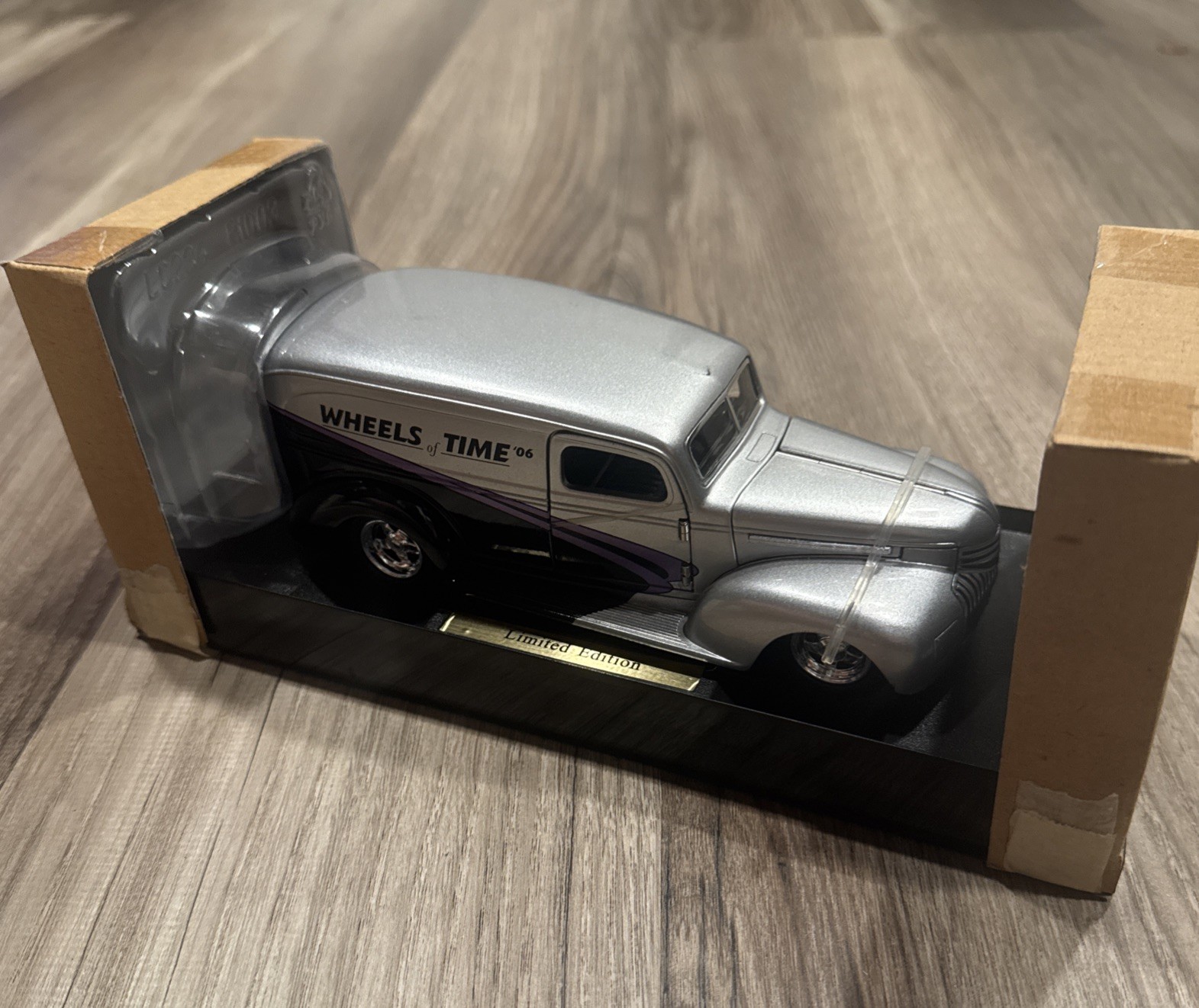 Wheels Of Time Liberty Classics Limited Edition 1941 Chevy Sedan #20562 Diecast