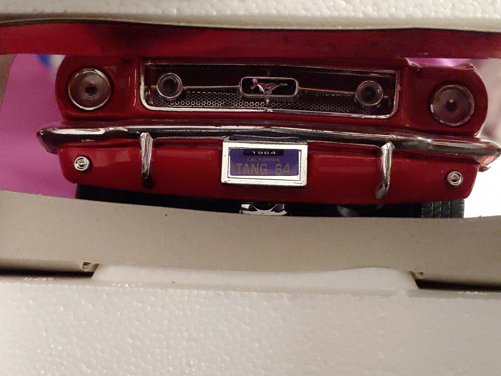 GORGEOUS 1:18 FORD MUSTANG 1964 1/2 CRIMSON RED W/ OWNERS MANUAL, FEATURES OPEN!