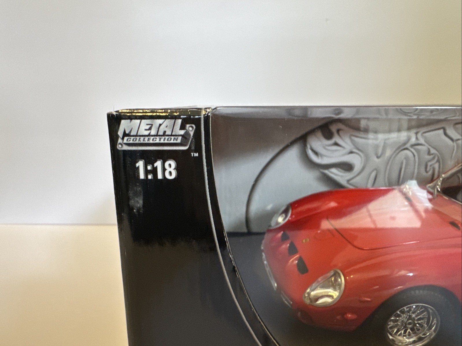 NIB Hot Wheels 1:18 DieCast 1962 Ferrari 250 GTO Rosso Corsa Racing Red