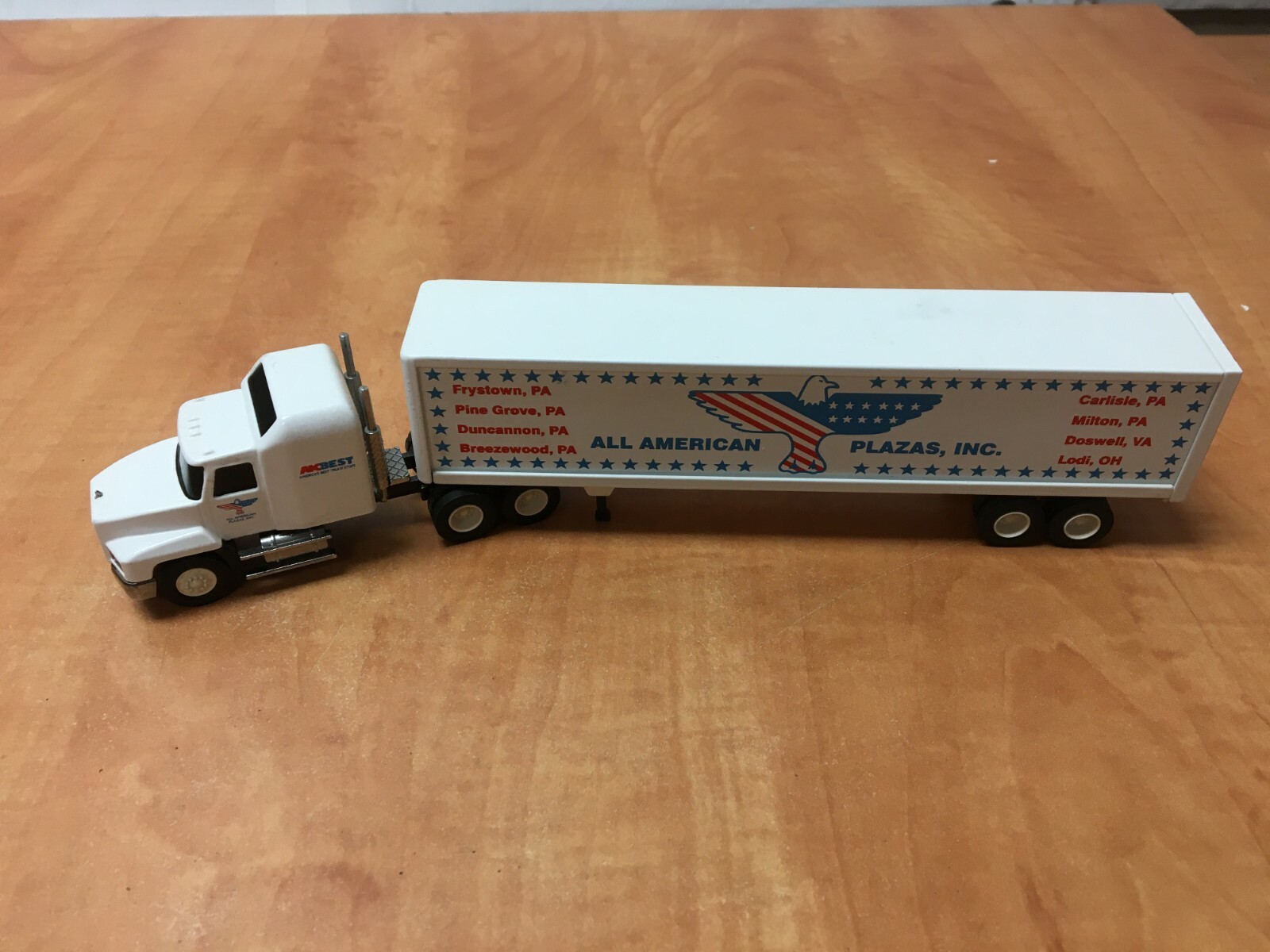 Ambest All American Plazas Mack Tractor Trailer PENJOY Mount Joy 1:64 Diecast