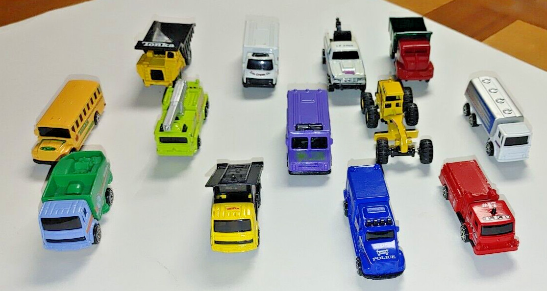 Lot of 13 – 2000 Maisto Tonka Hasbro Diecast / Trucks-commercial -equipment