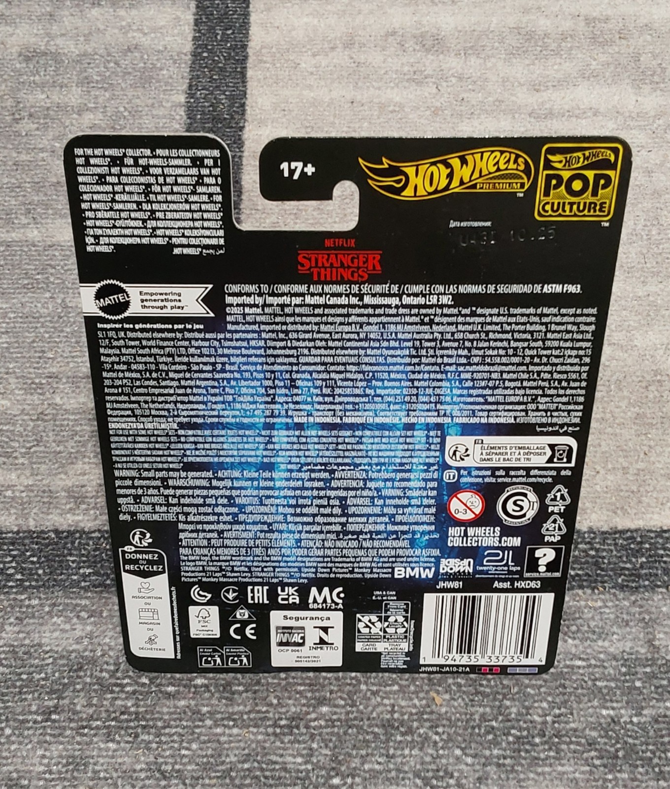 Hot Wheels Premium 2025 Pop Culture Stranger Things 1983 BMW 733i JHW81 New Y