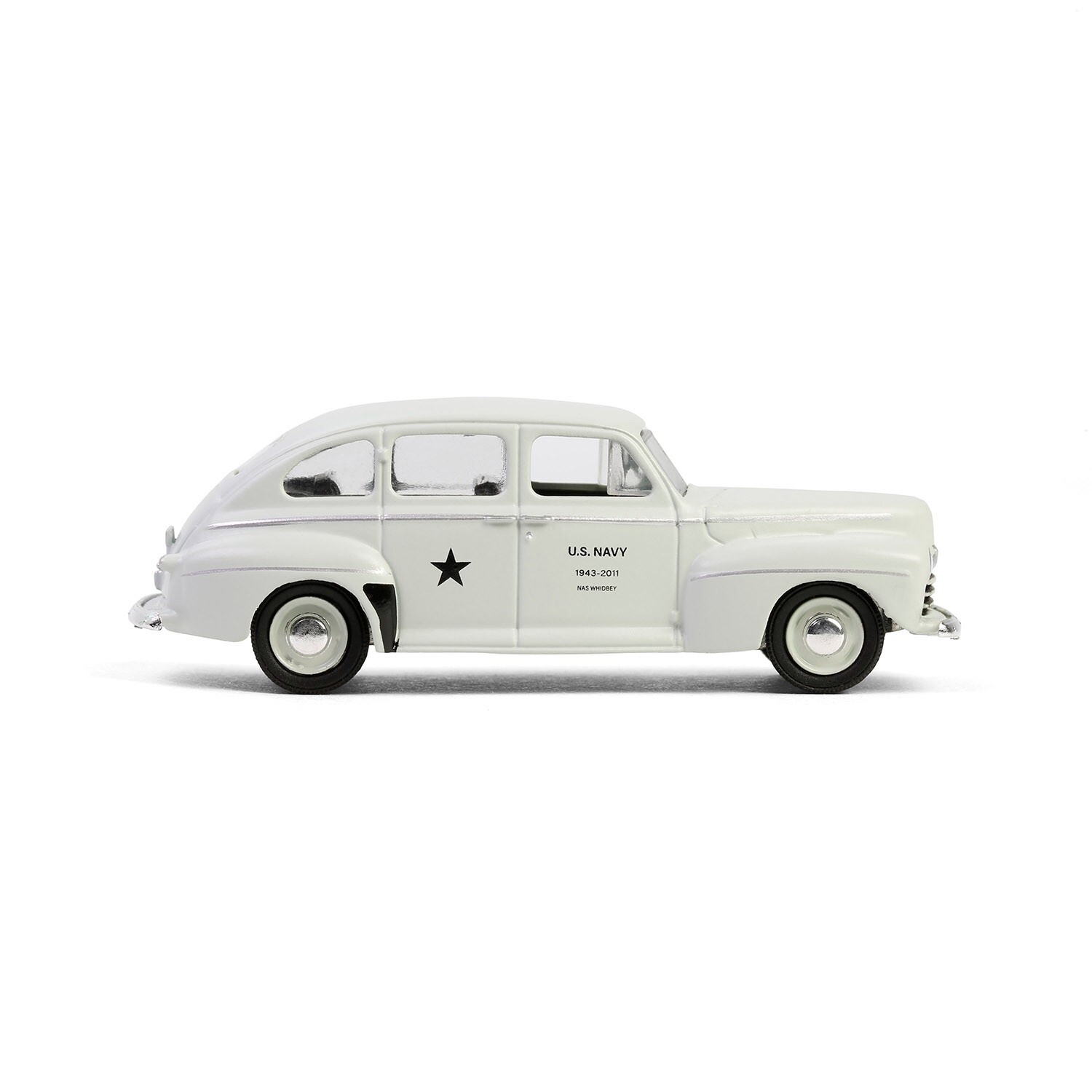 1946 Ford Fordor Super Deluxe Diecast 1:64 Scale Model – Greenlight 61050C