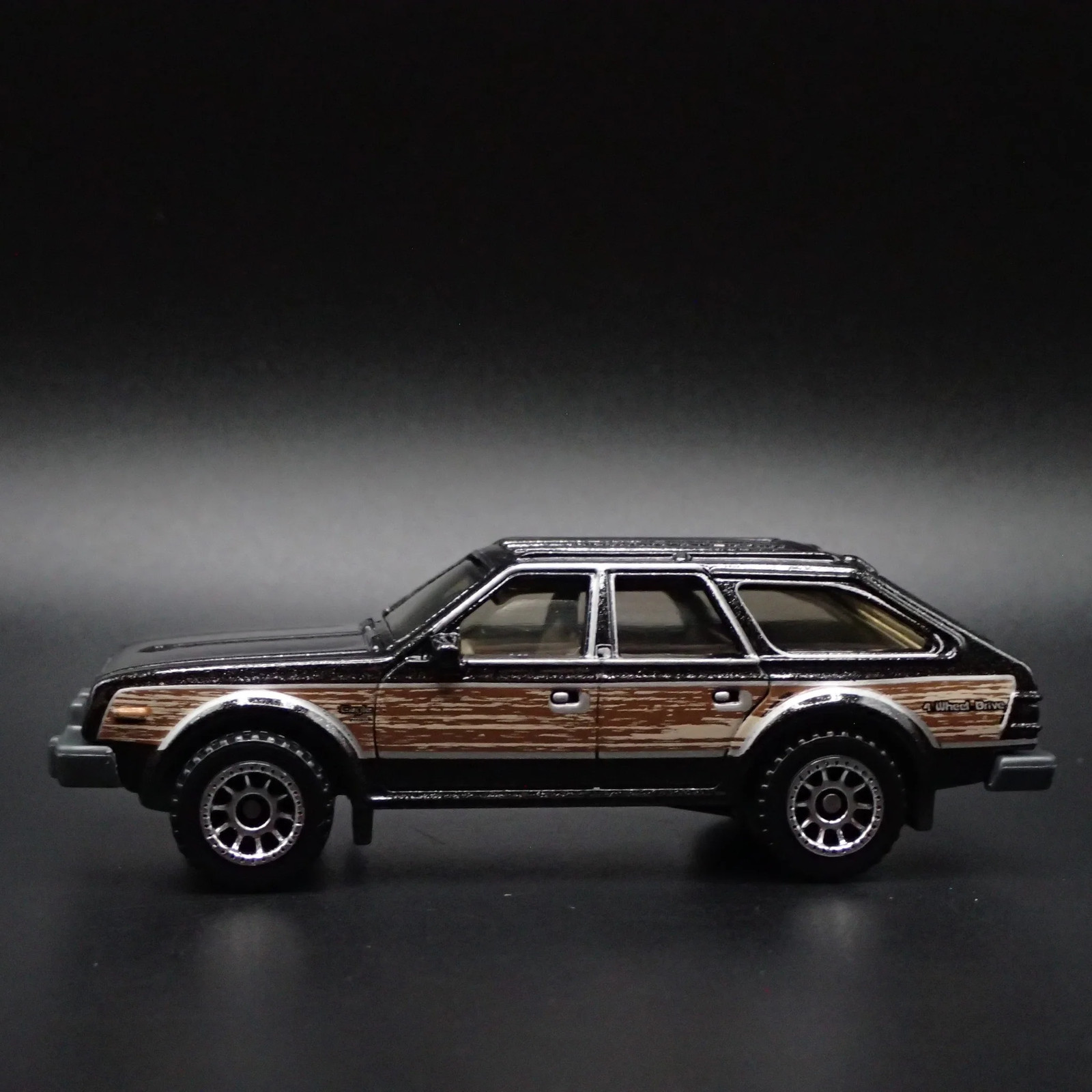 1980 80 AMC EAGLE STATION WAGON 1:64 SCALE COLLECTIBLE DIORAMA DIECAST MODEL CAR