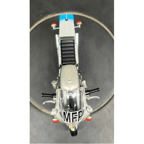1:18 Mad Max — Goose’s Custom “Kwaka 1000” Kawasaki Police Bike — ACE Models
