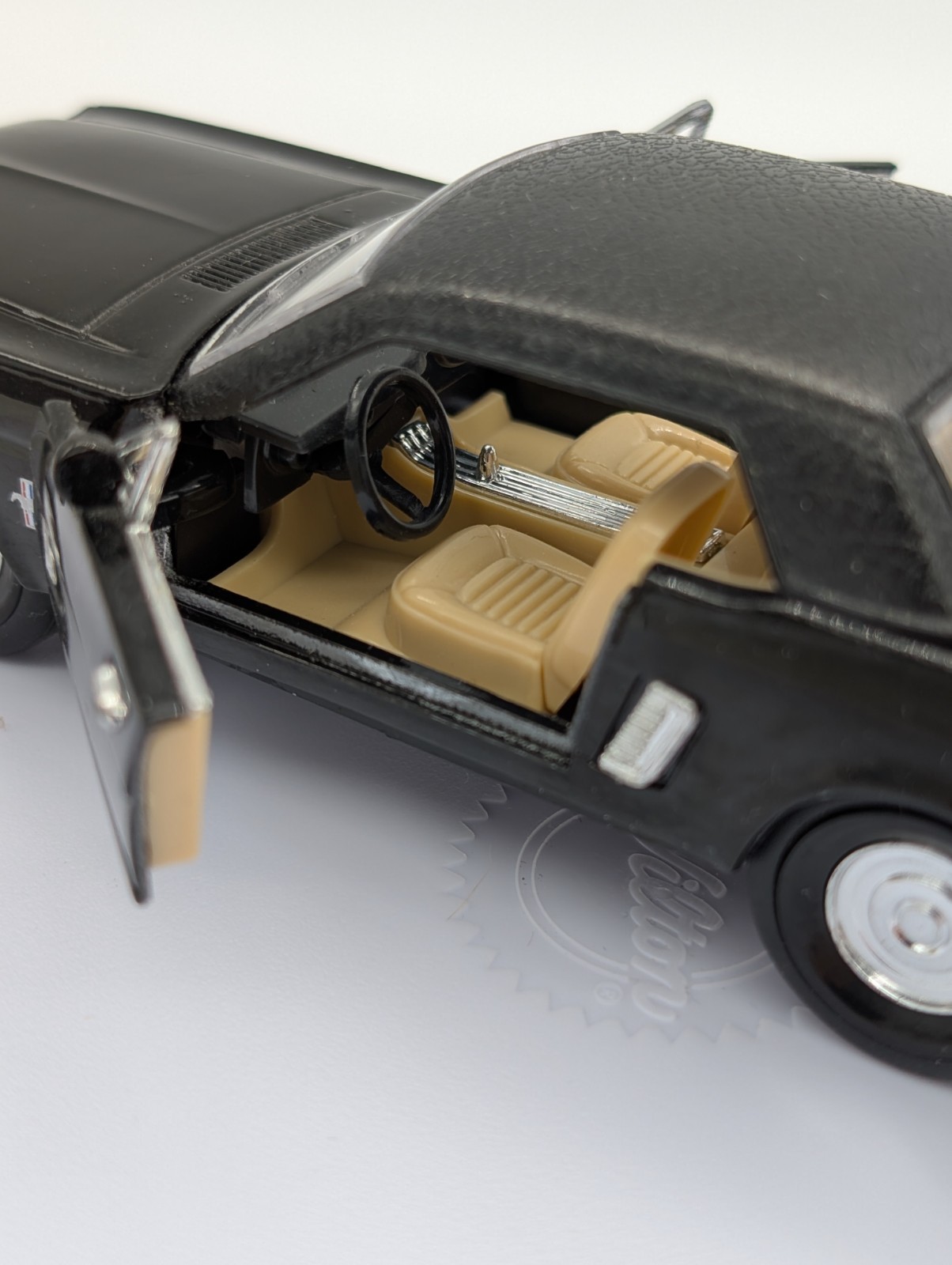 1965 Ford Mustang Black / Tan Diecast 1/32 Scale SS5719 Superior Collectibles