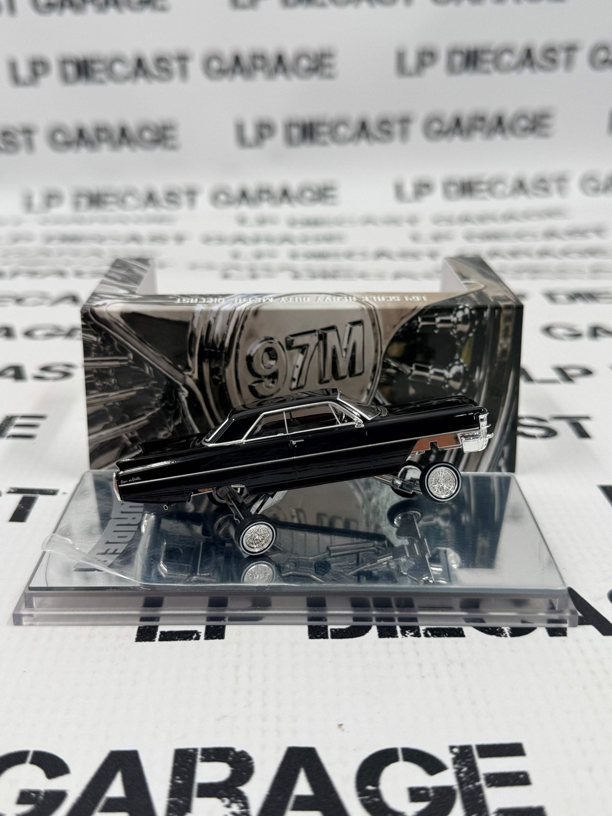 97M Custom Lowriders 1964 Cadillac Coupe Deville Black 1:64 Diecast Adjustable S