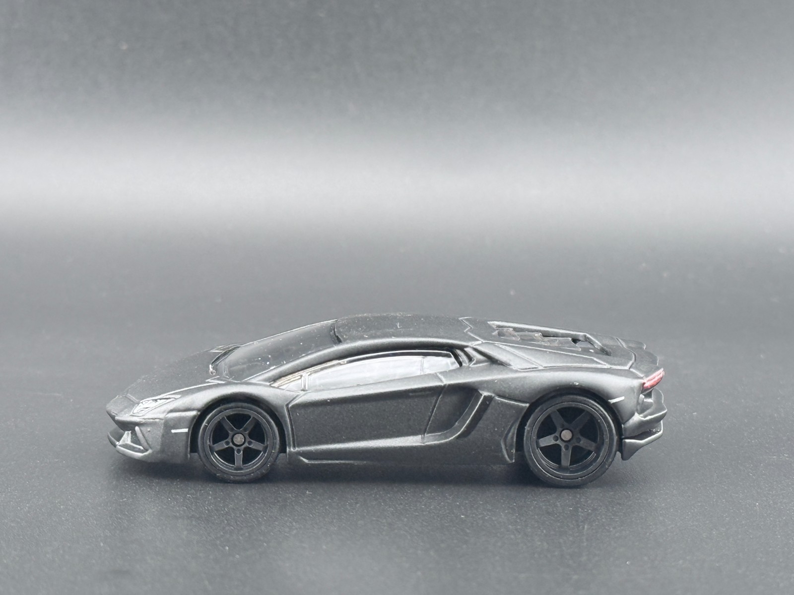Hot Wheels Lamborghini Aventador Coupe Fast & Furious HNW46-956 P 1/64