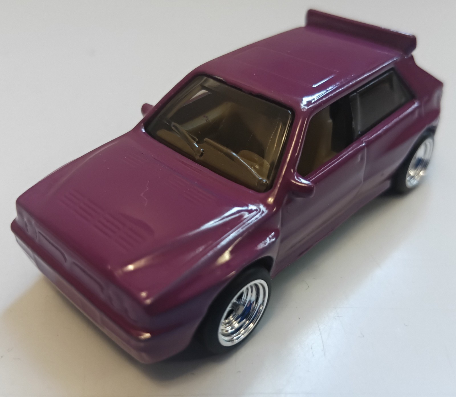 Hot Wheels: Lancia Delta Integrale (Gone in Sixty Seconds Series 2-Natsumi)