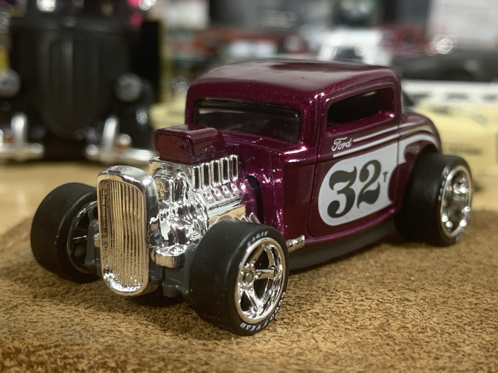 Hot Wheels ’32 Ford Purple Hot Rod Custom Wheel Swap