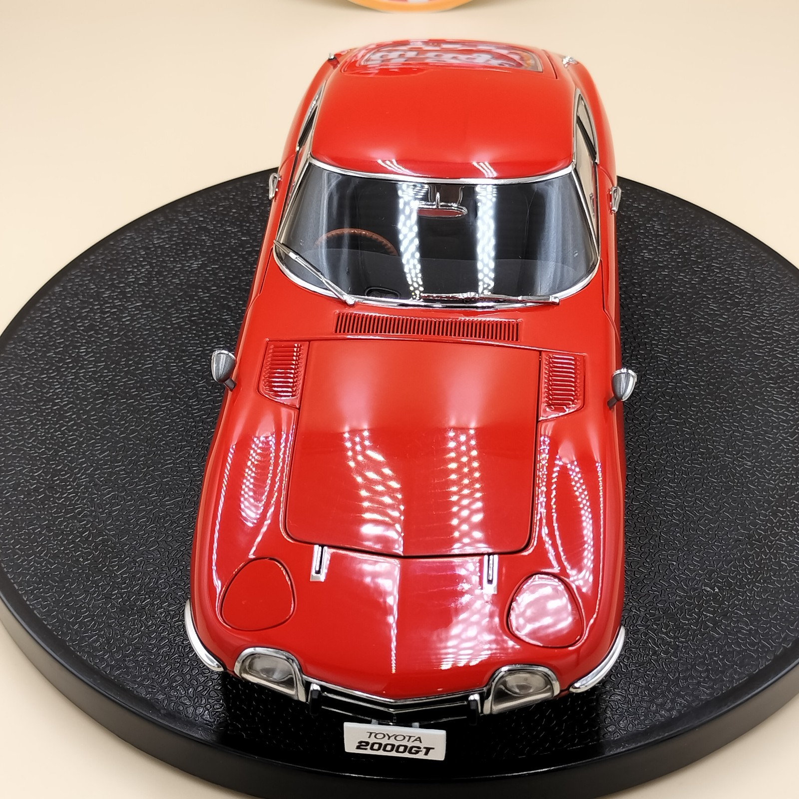 AUTOart 1/18 Toyota 2000GT 1967 Coupe red Upgraded 78746 Millennium