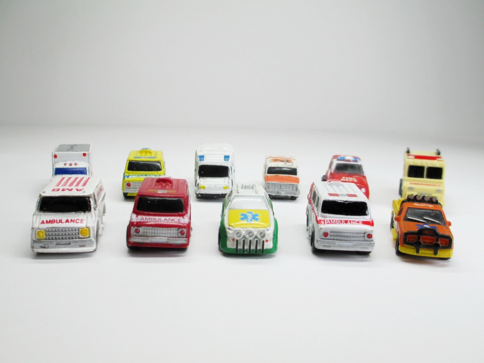 Micro Machines Ambulance Emergency Cars Vans Rescue N Scale Vehicles Lot